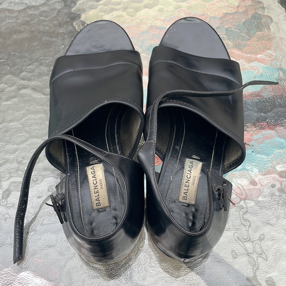 Balenciaga Black Leather Open-Toe Flats - Picture 3 of 10